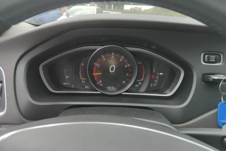 Used Volvo V40 2016 T3 Zhiyi Edition Instrument Cluster