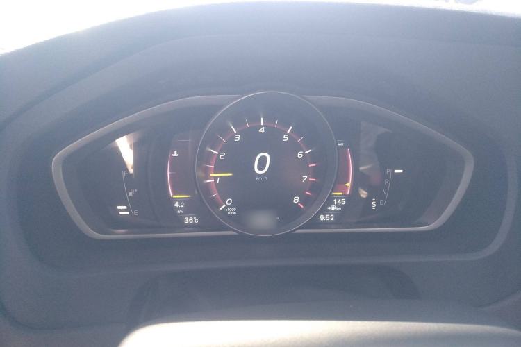 Used Volvo V40 2016 T4 Smart Luxury Edition Instrument Cluster