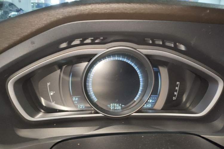 Used Volvo V40 2016 T3 Zhiyi Edition Instrument Cluster