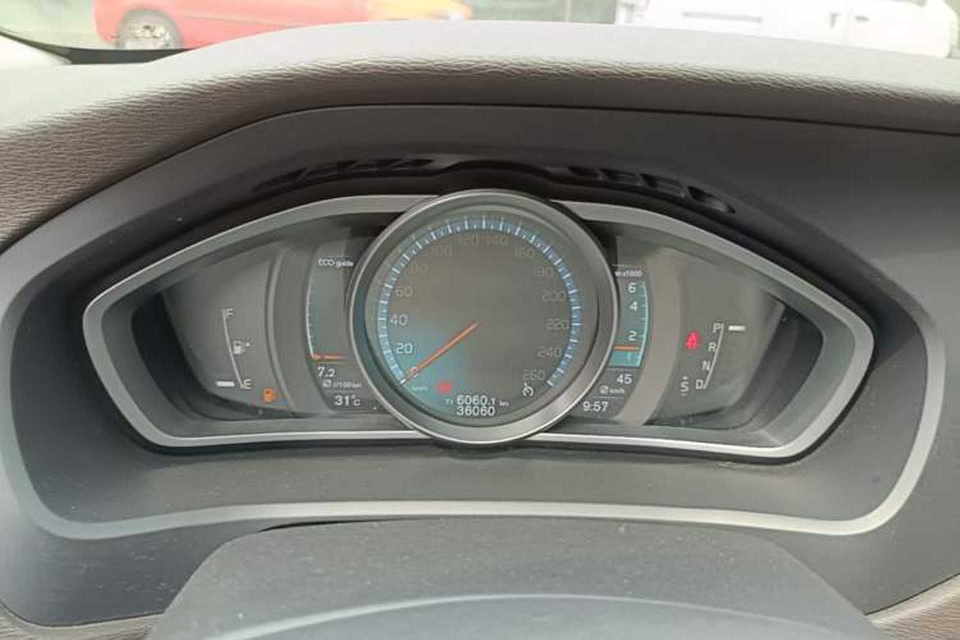 Used Volvo V40 2016 T3 Zhiyi Edition Instrument Cluster