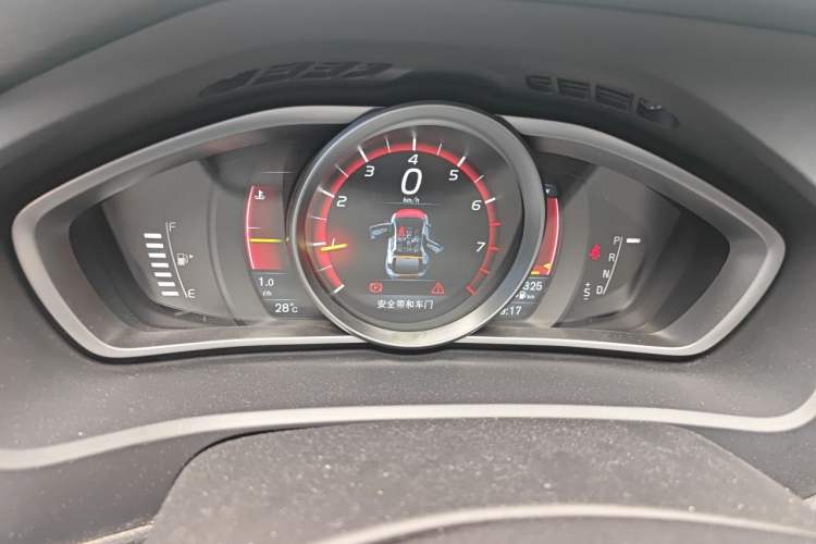 Used Volvo V40 2016 T3 Zhiyi Edition Instrument Cluster