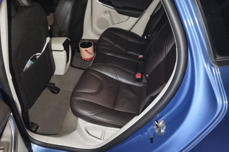 Used Volvo V40 2016 T3 Zhiyi Edition Interior 4