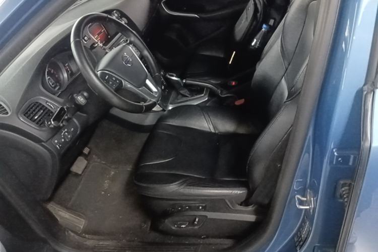 Used Volvo V40 2016 T3 Zhiyi Edition Left Front Seat