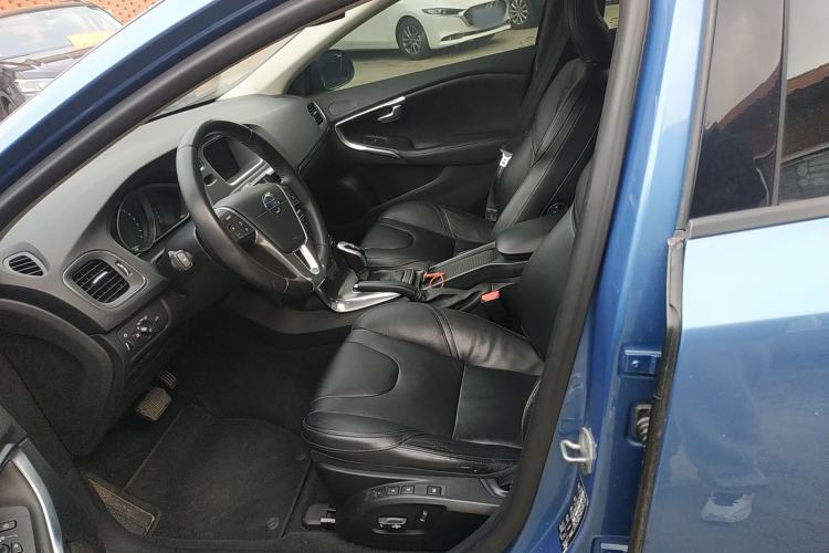 Used Volvo V40 2016 T3 Zhiyi Edition Left Front Seat