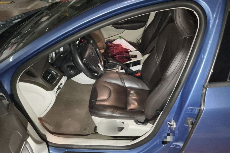 Used Volvo V40 2016 T3 Zhiyi Edition Left Front Seat