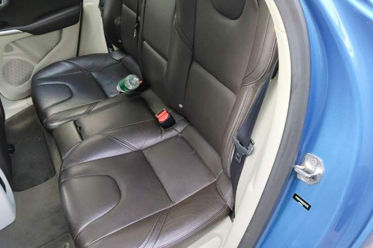Used Volvo V40 2016 T4 Smart Luxury Edition Left Rear Seat