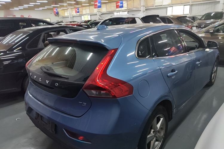Used Volvo V40 2016 T3 Zhiyi Edition Rear Right 45 Deg