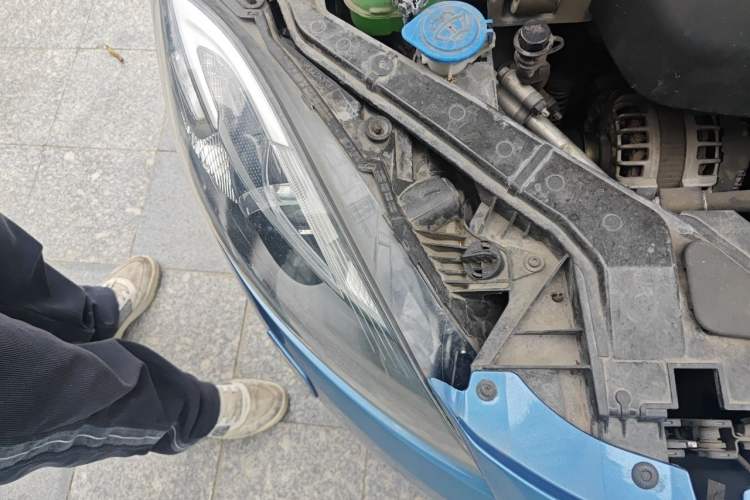 Used Volvo V40 2016 T3 Zhiyi Edition Right Front Headlight
