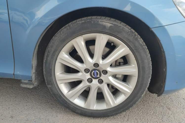 Used Volvo V40 2016 T3 Zhiyi Edition Right Front Wheel Hub