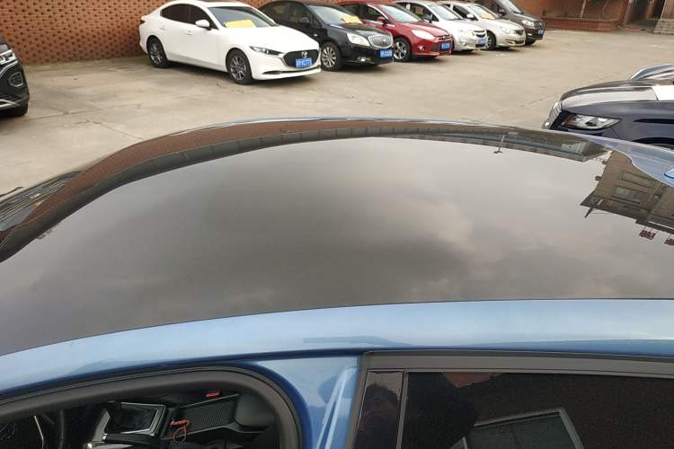 Used Volvo V40 2016 T3 Zhiyi Edition Roof