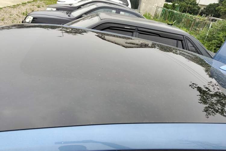 Used Volvo V40 2016 T4 Smart Luxury Edition Roof
