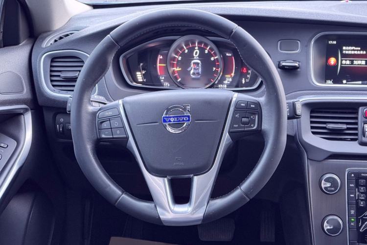 Used Volvo V40 2016 T3 Zhiyi Edition Steering Wheel