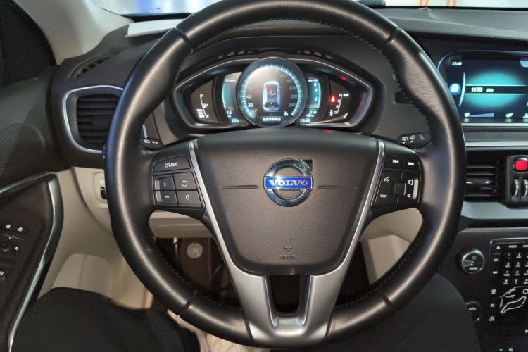 Used Volvo V40 2016 T3 Zhiyi Edition Steering Wheel