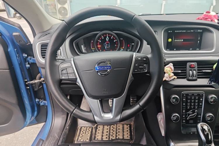 Used Volvo V40 2016 T3 Zhiyi Edition Steering Wheel