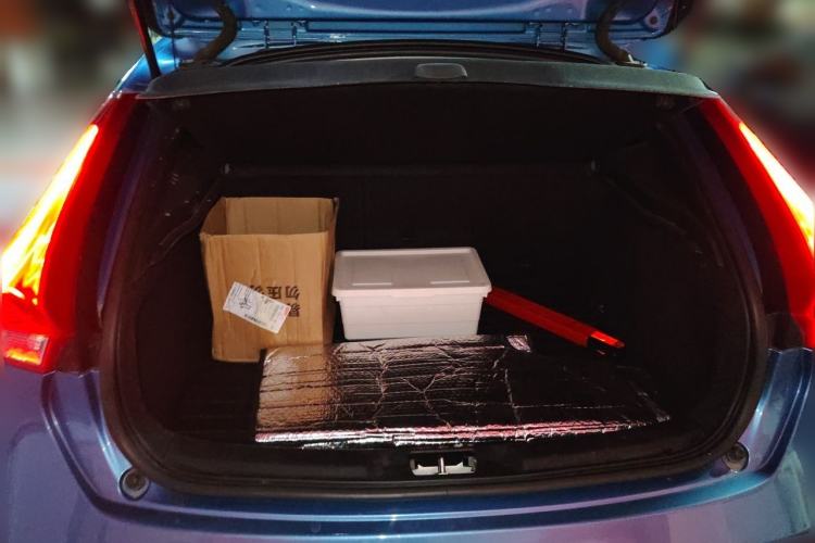Used Volvo V40 2016 T3 Zhiyi Edition Trunk