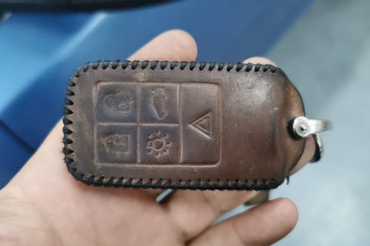 Used Volvo V40 2016 T3 Zhiyi Edition Vehicle Key