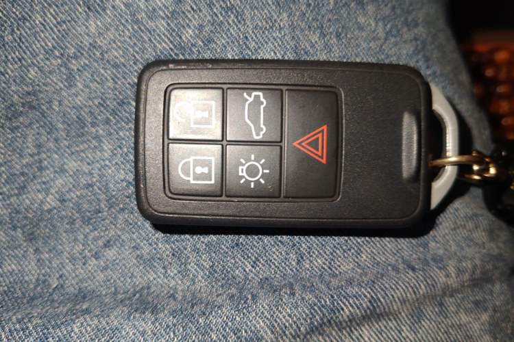 Used Volvo V40 2016 T3 Zhiyi Edition Vehicle Key