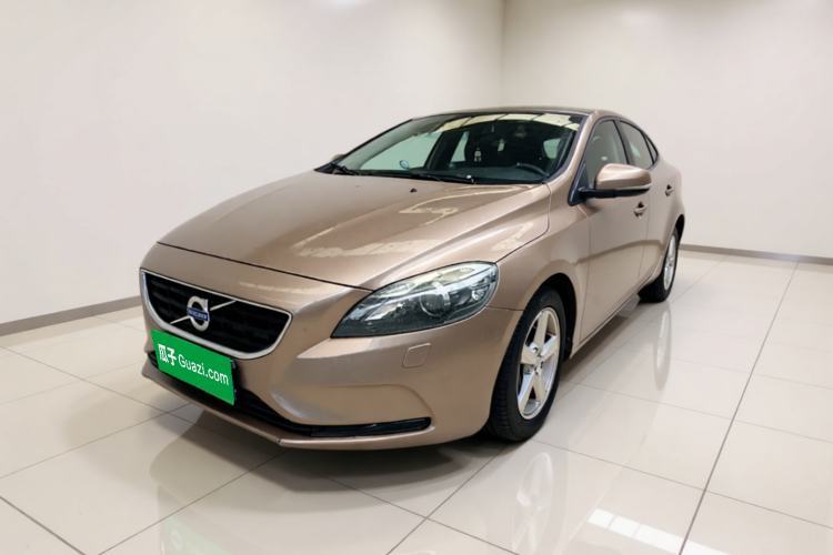 Ojetý Volvo V40 2016 T3 Zhiyi Edition Guazi used car, China used car export, Used car for sale, Used  cars, Cheapest cars for sale