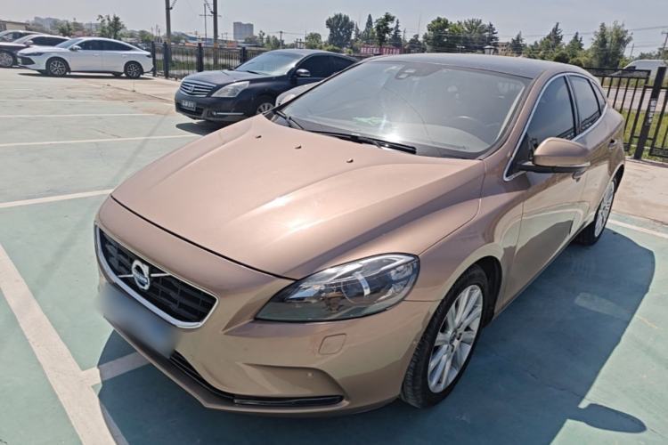 Used Volvo V40 2016 T4 Smart Luxury Edition Guazi used car, China used car export, Used car for sale, Used  cars, Cheapest cars for sale