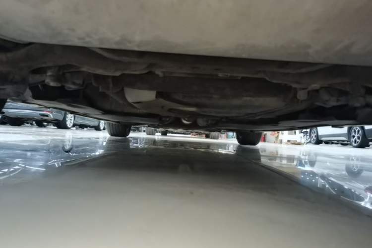 Used Volvo V40 2016 T3 Zhiyi Edition Chassis Rear