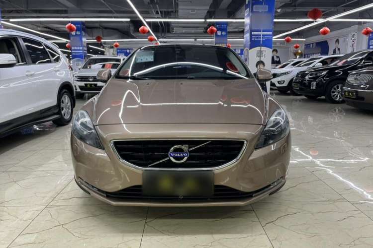 Used Volvo V40 2016 T3 Zhiyi Edition Exterior 1