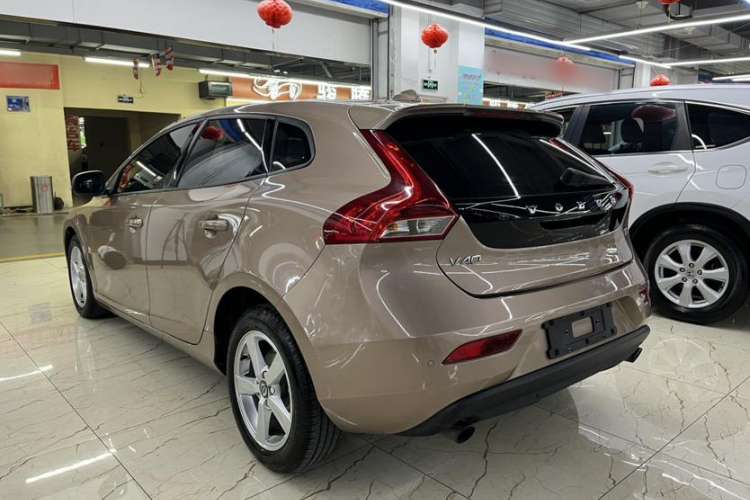 Used Volvo V40 2016 T3 Zhiyi Edition Exterior 3