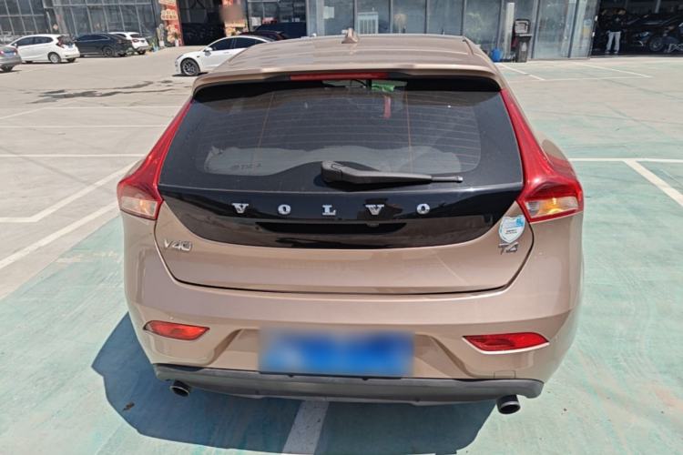 Used Volvo V40 2016 T4 Smart Luxury Edition Rear