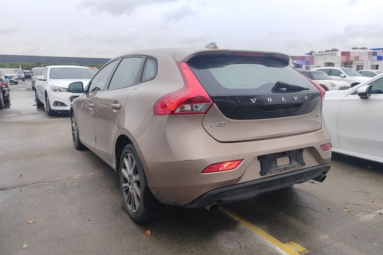 Used Volvo V40 2016 T3 Zhiyi Edition Rear Left 45 Deg
