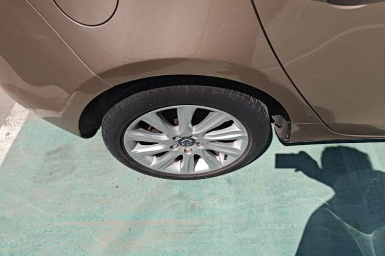 Used Volvo V40 2016 T4 Smart Luxury Edition Right Rear Wheel Hub
