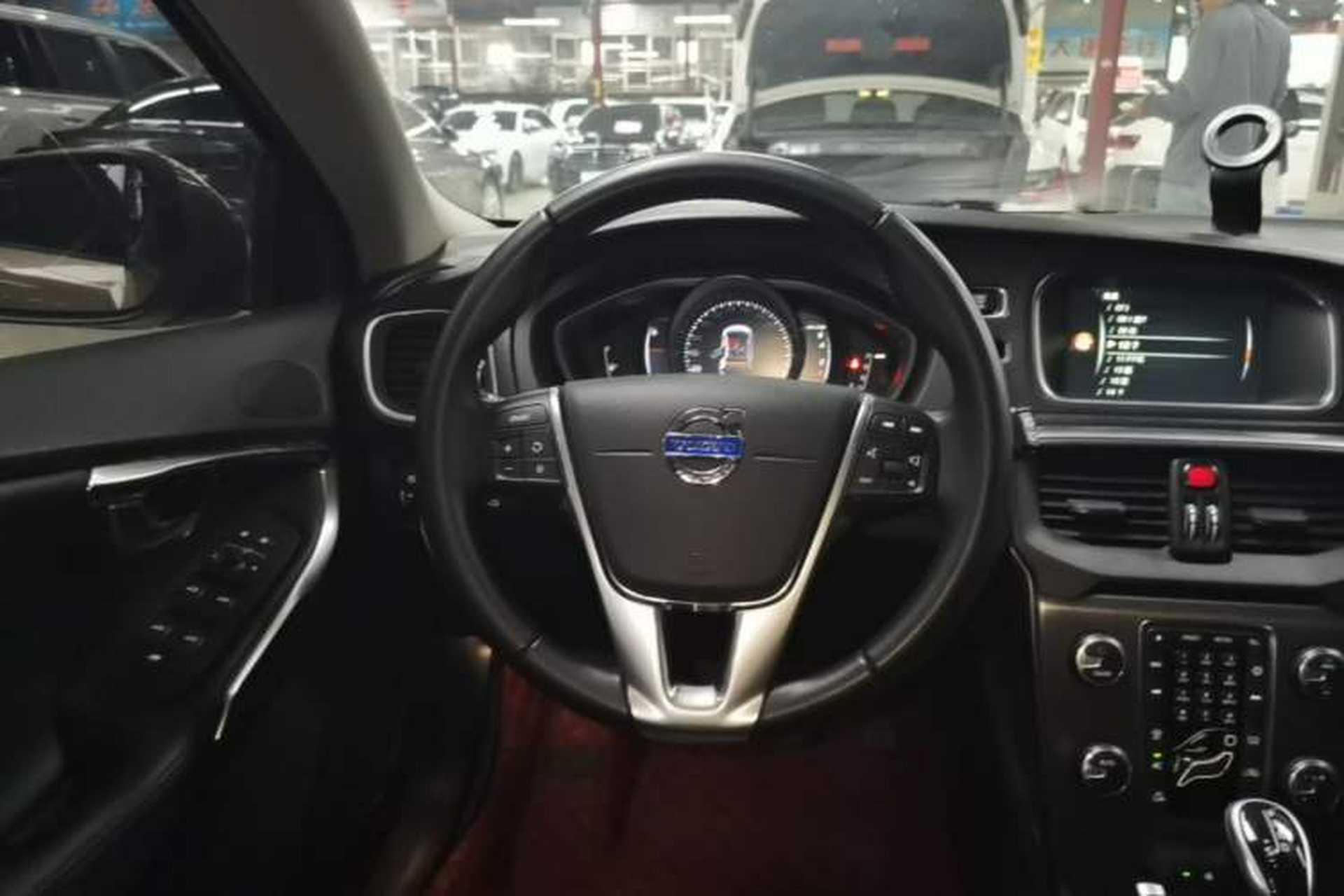 Used Volvo V40 2016 T3 Zhiyi Edition Steering Wheel