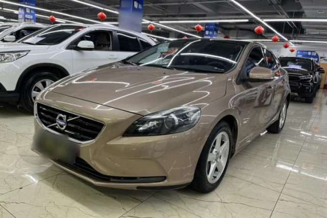 Used Volvo V40 2016 T3 Zhiyi Edition