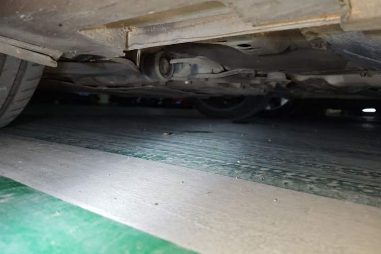 Used Volvo V40 2016 T3 Zhiyi Edition Chassis Front Left
