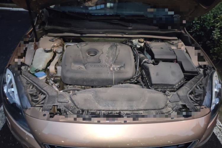 Used Volvo V40 2016 T3 Zhiyi Edition Engine Bay