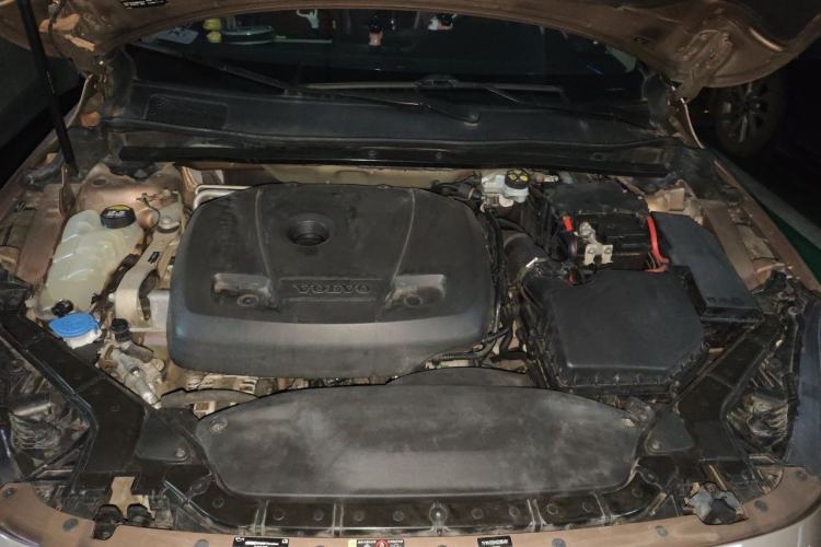 Used Volvo V40 2016 T3 Zhiyi Edition Engine Bay