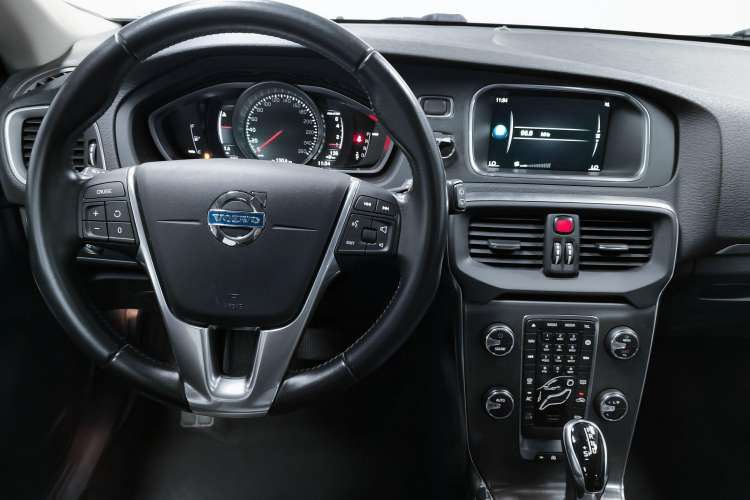 Used Volvo V40 2016 T3 Zhiyi Edition Interior 2
