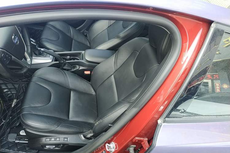 Used Volvo V40 2016 T3 Zhiyi Edition Left Front Seat