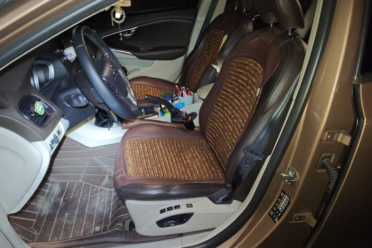 Used Volvo V40 2016 T3 Zhiyi Edition Left Front Seat