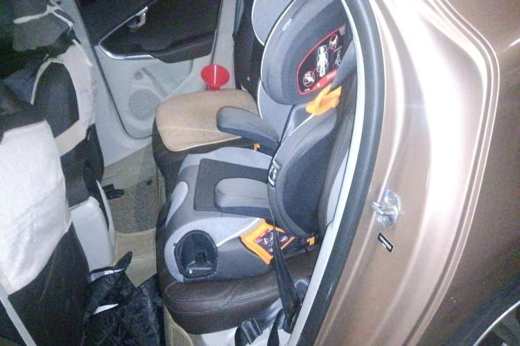 Used Volvo V40 2016 T4 Smart Luxury Edition Left Rear Seat