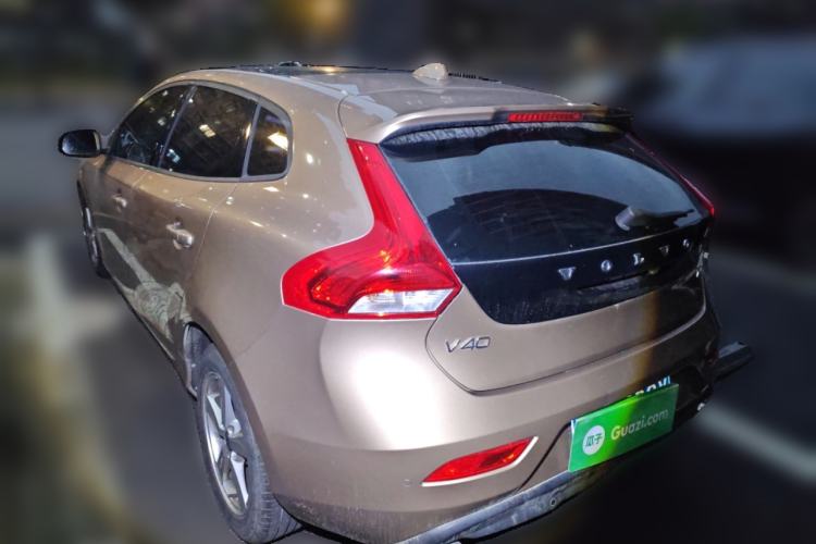 Used Volvo V40 2016 T3 Zhiyi Edition Rear Left 45 Deg