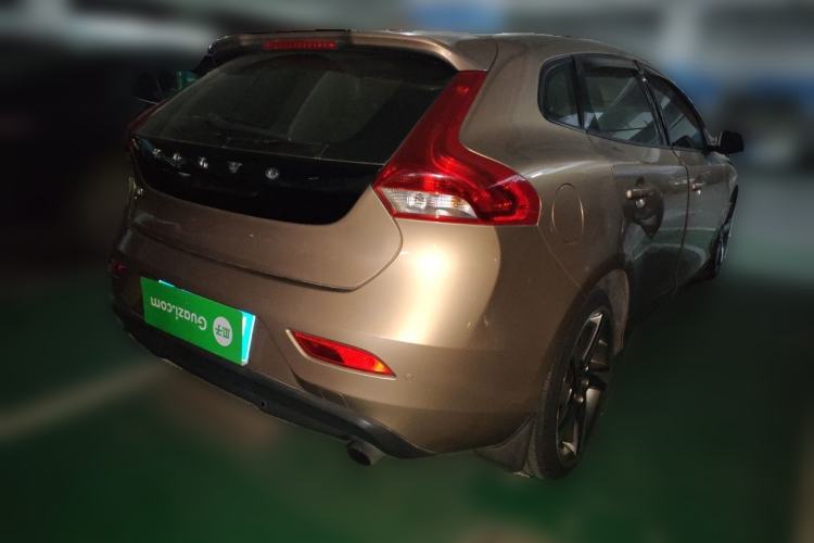 Used Volvo V40 2016 T3 Zhiyi Edition Rear Right 45 Deg