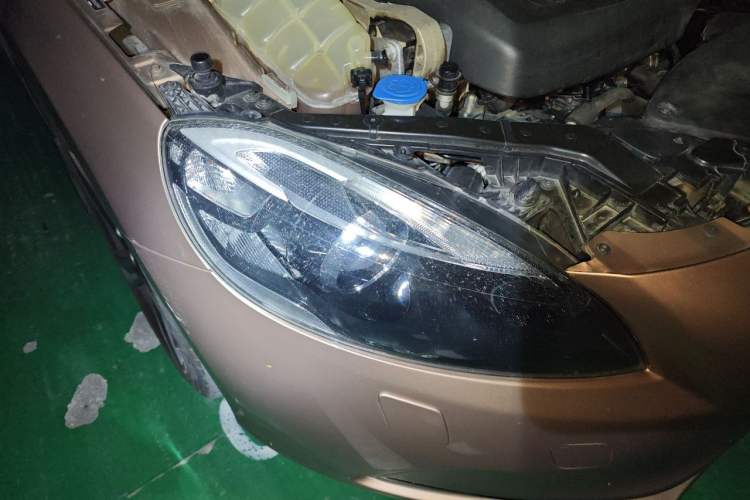 Used Volvo V40 2016 T3 Zhiyi Edition Right Front Headlight