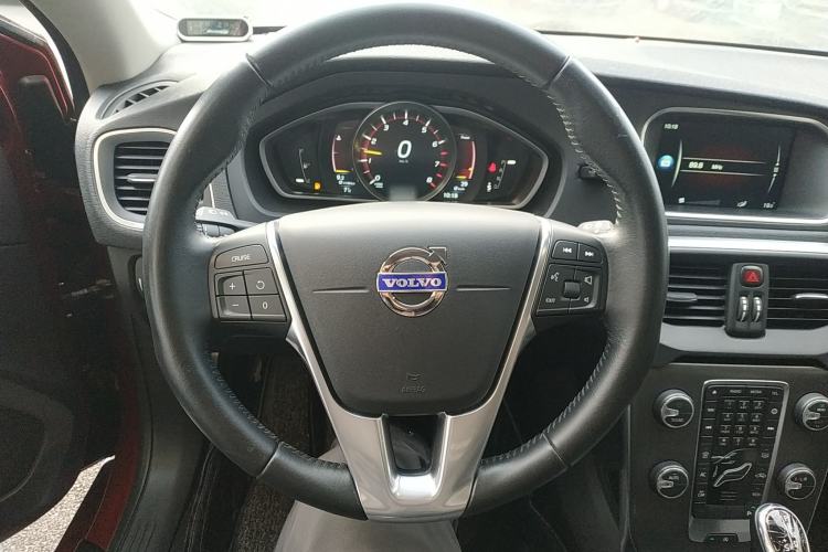 Used Volvo V40 2016 T3 Zhiyi Edition Steering Wheel