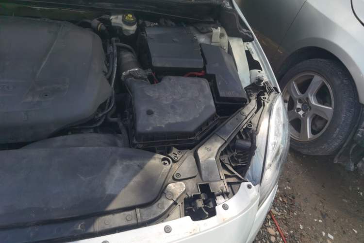 Used Volvo V40 2016 T3 Zhiyi Edition Engine Bay Left