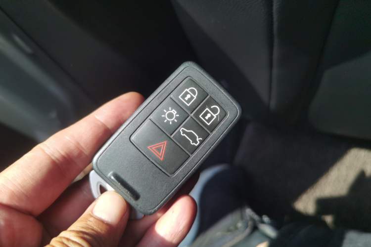 Used Volvo V40 2016 T3 Zhiyi Edition Vehicle Key