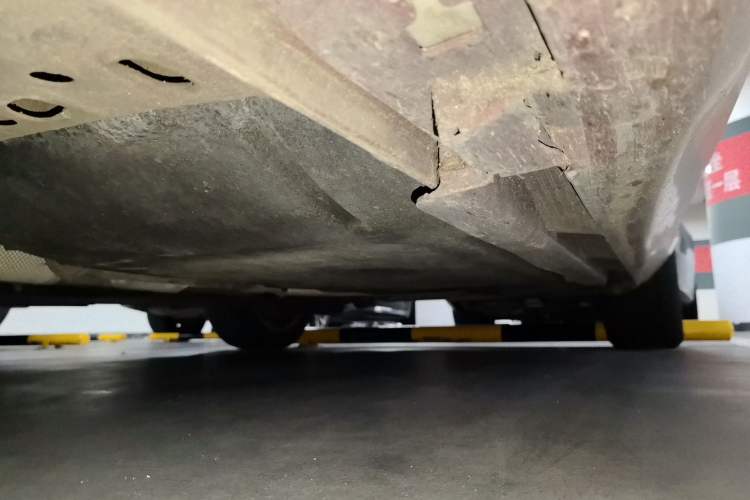 Used Volvo V40 2016 T4 Smart Luxury Edition Chassis Front Left