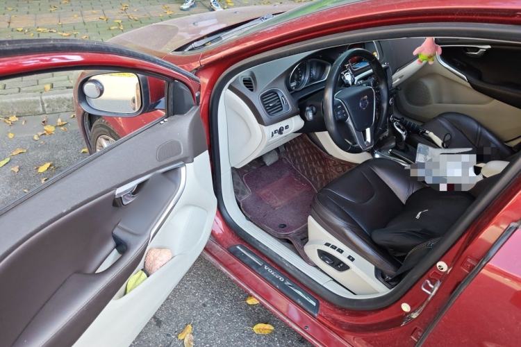 Used Volvo V40 2016 T3 Zhiyi Edition Driver Seat