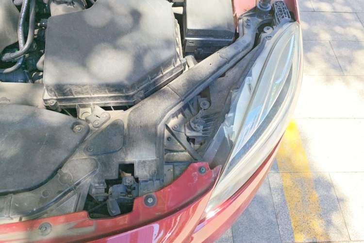 Used Volvo V40 2016 T3 Zhiyi Edition Engine Bay Left