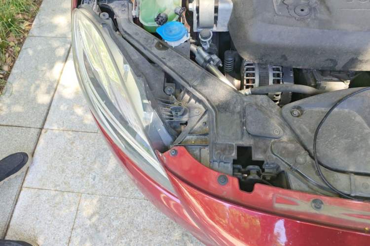 Used Volvo V40 2016 T3 Zhiyi Edition Engine Bay Right