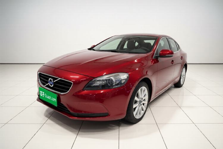 Used Volvo V40 2016 T3 Zhiyi Edition Guazi used car, China used car export, Used car for sale, Used cars, Cheapest cars for sale