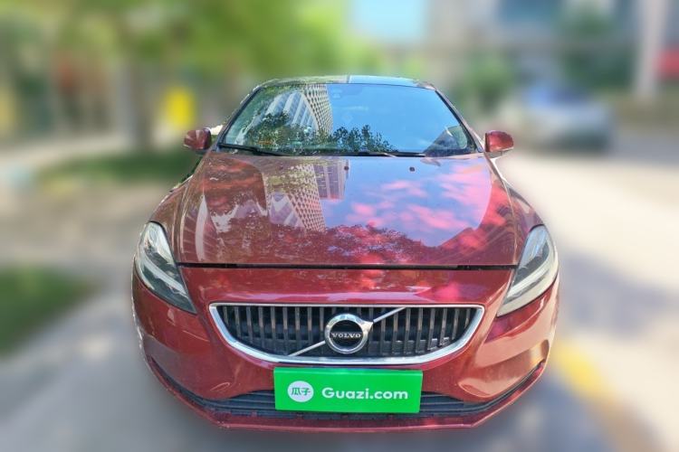 Used Volvo V40 2016 T3 Zhiyi Edition Front